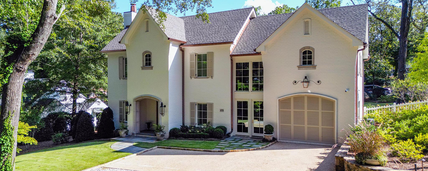 A beautiful custom home built by Innovative Construction Services, a custom home and renovation company in Auburn and Opelika, Alabama.