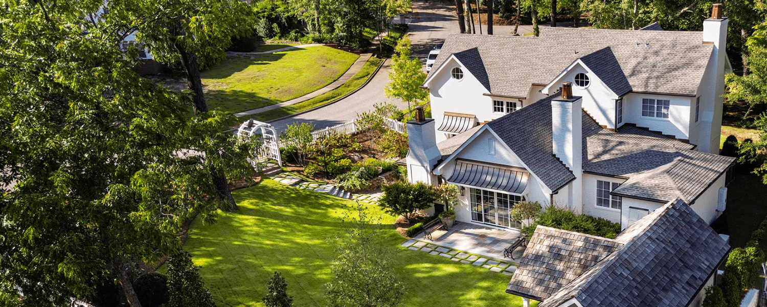 A beautiful custom home built by Innovative Construction Services, a custom home and renovation company in Auburn and Opelika, Alabama.